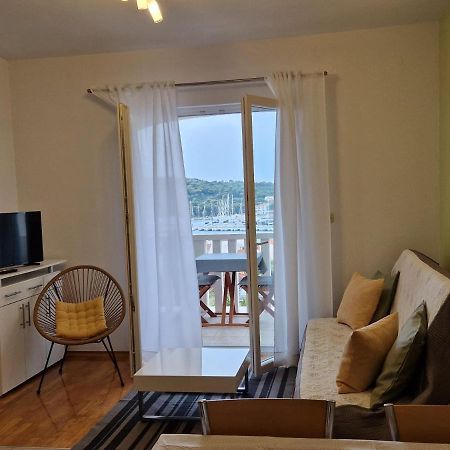 Apartments Sandra Рогозница Экстерьер фото