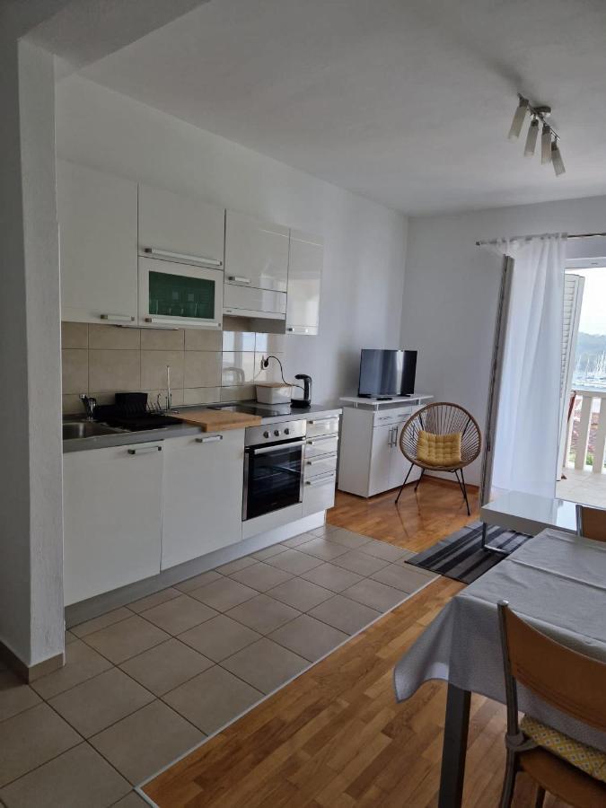 Apartments Sandra Рогозница Экстерьер фото